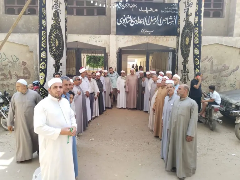 في اليوم الثاني لانتخابات الشيوخ.. العاملون بأوقاف الشرقية يدلون بأصواتهم