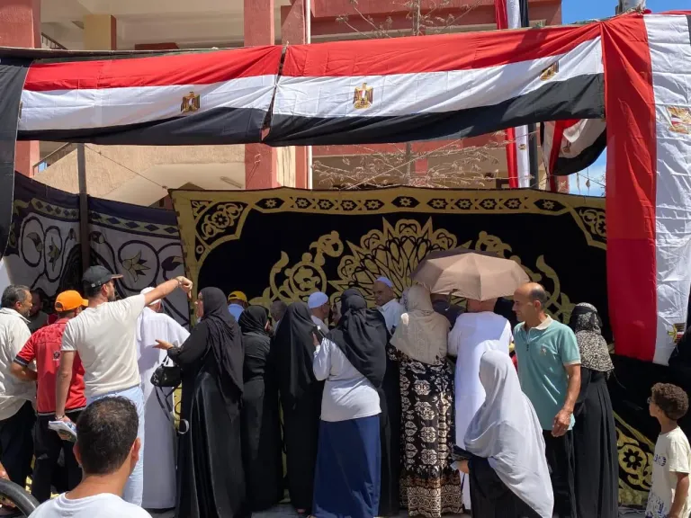 إقبال كبير على التصويت في الانتخابات البرلمانية بمحافظة كفرالشيخ قبل غلق اللجان بساعات