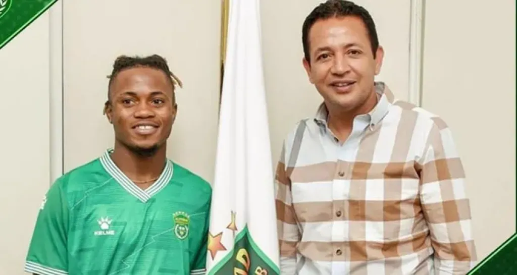 انضمام اللاعب النيجيرى فيفور أكيم لصفوف فريق الاتحاد السكندري
