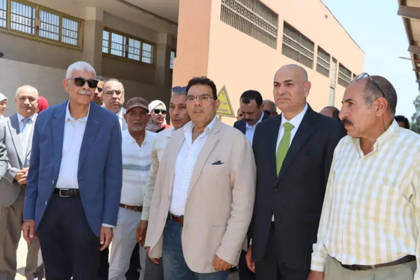 رئيس جامعة المنوفية يتفقد وحدة تجارب وبحوث الإنتاج الحيواني والمراكز البحثية والمنشآت بمزرعة الراهب