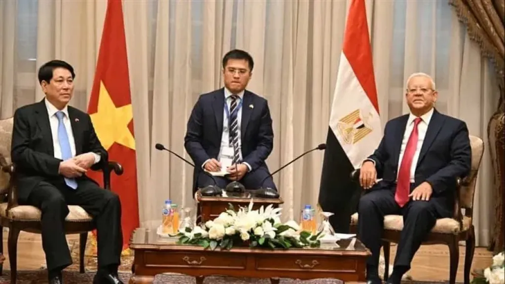 حنفي جبالي يستقبل رئيس جمهورية فيتنام الاشتراكية في القاهرة