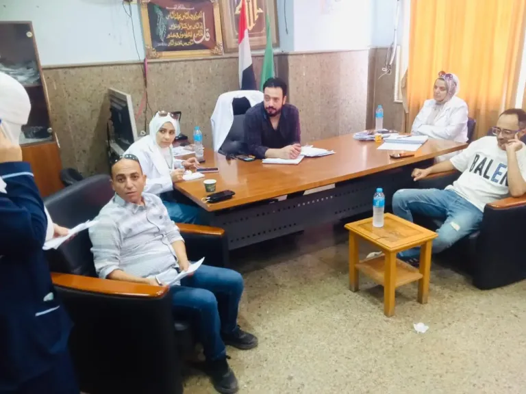 وكيل صحة الدقهلية في زيارة مفاجئة لوحدة طب الأسرة بقونجيل