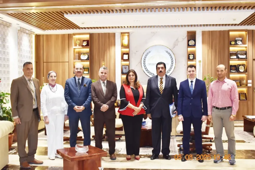 رئيس جامعة مدينة السادات تعلن بدء الدراسة بكلية الطب البشري للعام الجامعي 2025/2026