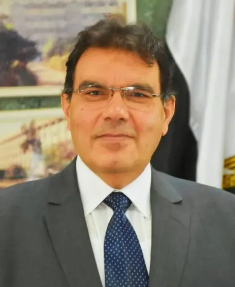 القاصد ”يعلن صدور القرار الجمهور ى بتعيين الدكتور أحمد الخولي عميدا لكلية الزراعة