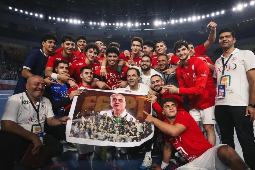 الشوط الاول .. مصر تتقدم على البحرين 19/13 بمونديال يد الناشئين