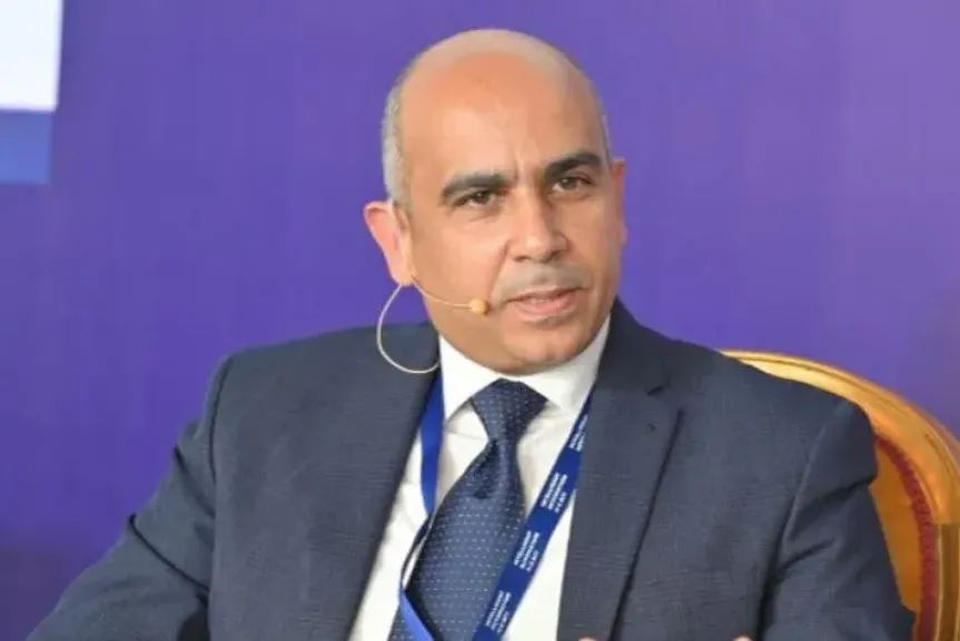 رئيس جامعة القاهرة يعلن صدور القرار الجمهوري بتعيين د.هيثم صفوت حمزة عميدًا لكلية الحاسبات والذكاء الاصطناعي لمدة ثلاث سنوات