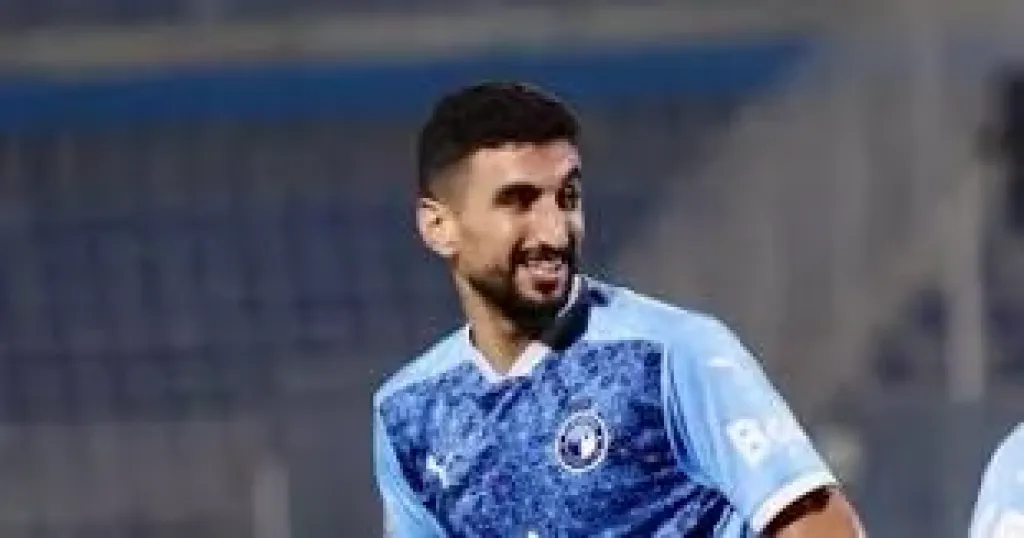 الكرتي لاعب بيراميدز يسجل أول حالة طرد في الدوري المصري هذا الموسم