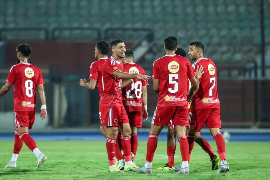 بطل الدوري ”الأهلي” يبدأ رحلة الدفاع عن لقبه أمام مودرن سبورت