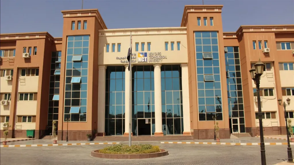 الدكتور طارق عبد الملاك: «الجامعات التكنولوجية» تستقبل طلاب الثانوية بـ أكثر من 24 تخصصًا جديدًا يحتاجها سوق العمل
