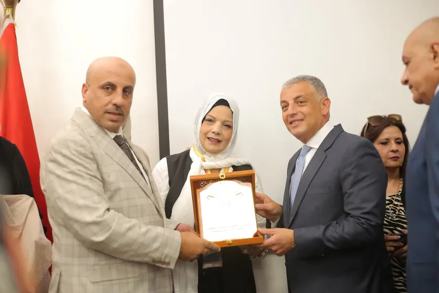 رئيس غرفة مطروح في المنتدي الاقتصادي بالإسماعيلية : مصر تسير بخطى ثابتة نحو الاقتصاد الأخضر