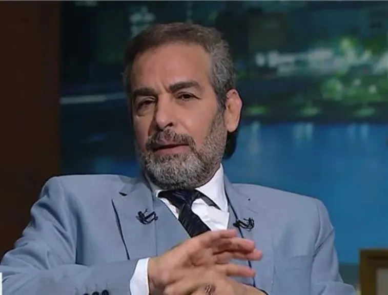 أحمد عبد العزيز يحصد جائزة الإبداع والتميز بمهرجان  همسه للاداب والفنون فى دورته الــ 13