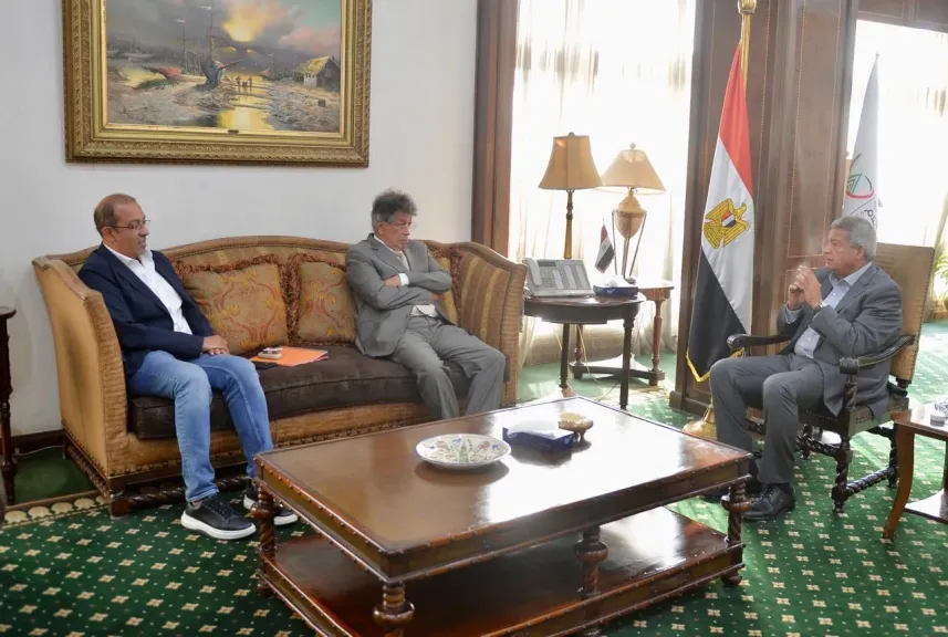 المهندس خالد عبدالعزيز يستقبل رئيس الشركة المتحدة للخدمات الإعلامية