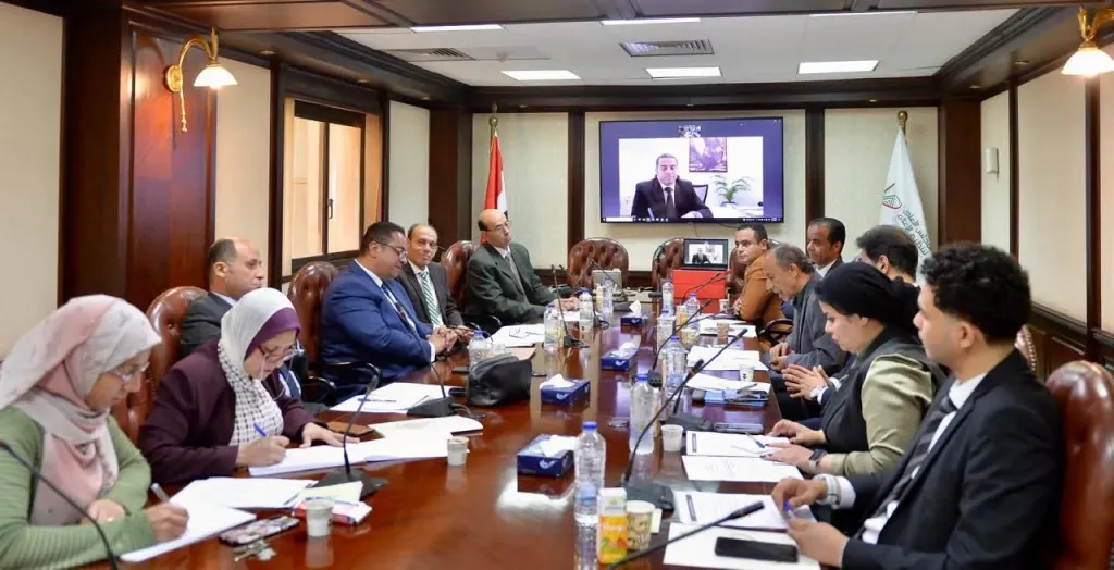 اللجنة الفنية الدائمة لـ ”التصدي للشائعات” بـ ”الأعلى للإعلام” تعقد اجتماعها الدوري