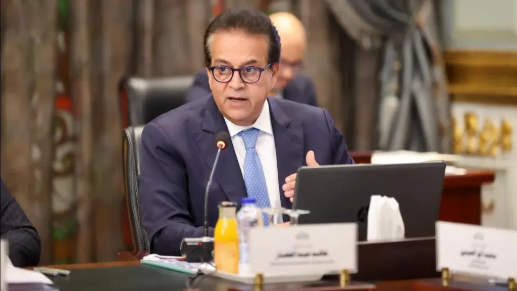 وزارة الصحة : تواصل تطوير القطاع العلاجي” إنجازات نسبيه وتحديات قائمة ”