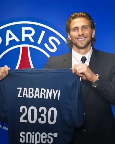 رسمياً.. باريس سان جيرمان يضم مدافع بورنموث زاباراني حتى 2030