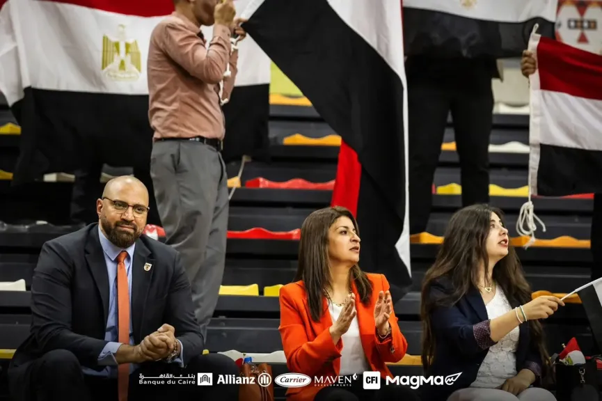 سفيرة مصر في أنجولا تؤازر منتخب السلة أمام مالي في افتتاح مشواره بالأفروباسكت