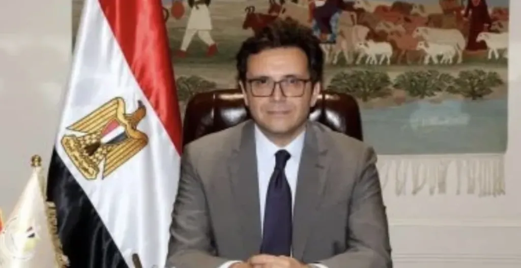 وزير الثقافة يعقد لقاء مفتوحا مع أبناء الوطن بمختلف المحافظات.. غدا