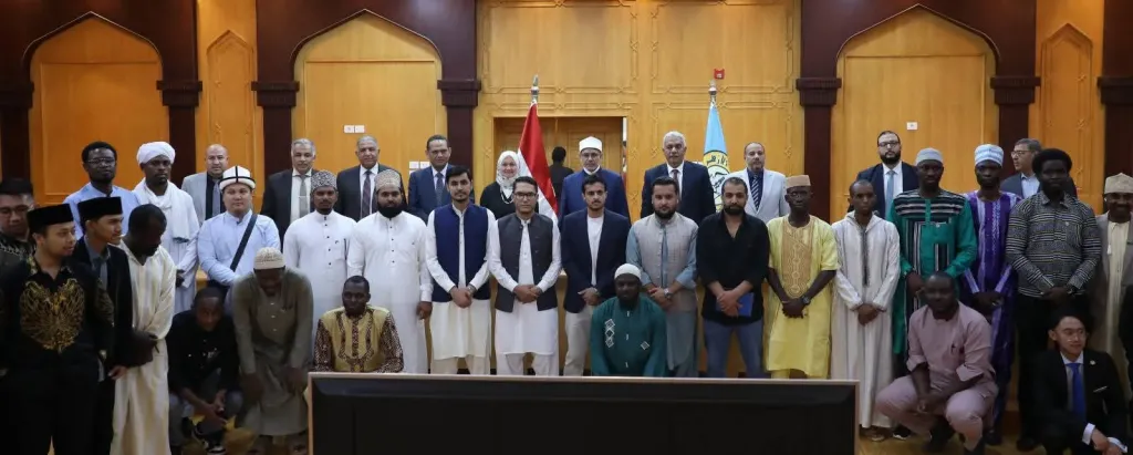 ملتقى للوافدين مع قيادات جامعة الأزهر...«داود»: نحرص على توفير بيئة تعليمية تليق بالأزهر الشريف...و«الصعيدي»: تجربة ثرية تسهم في تعميق الانتماء