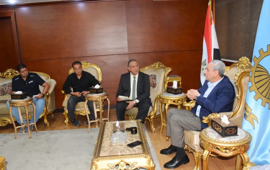 محافظ الغربية يترأس اجتماعًا لتذليل معوقات مشروعات مياه الشرب والصرف الصحي بزفتى