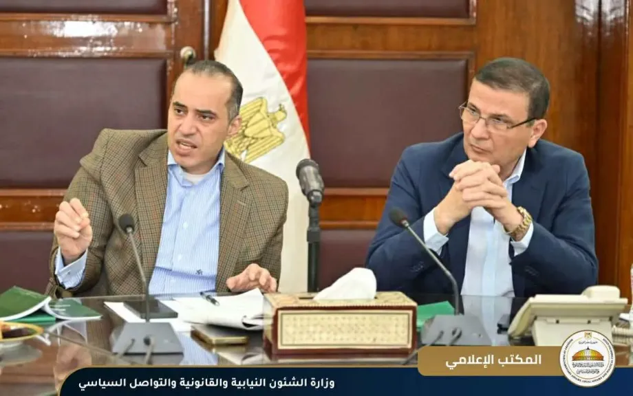 أولى جلسات الحوار المجتمعي حول التعاونيات الزراعية.. وزيرا الشئون النيابية والزراعة يؤكدان دور الجمعيات التعاونية للنهوض بالمنظومة