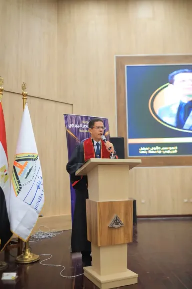 رئيس جامعة بنها:- نحتفل بثمرة سنوات من الجد والإجتهاد ونكرّم جيلًا جديدًا يحمل شعلة العلم والمعرفة