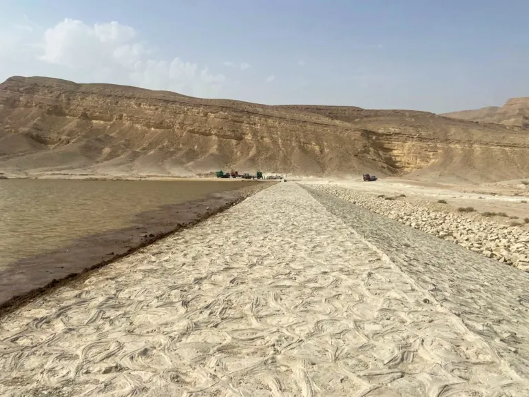 كيف تعاملت وزارة الري مع سقوط الأمطار على سيناء فى الصيف؟
