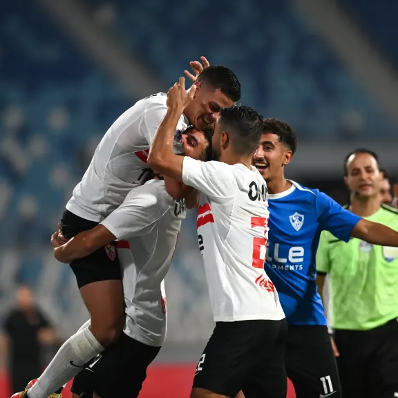 الدباغ وادم كايد يقودان هجوم الزمالك أمام المقاولون العرب