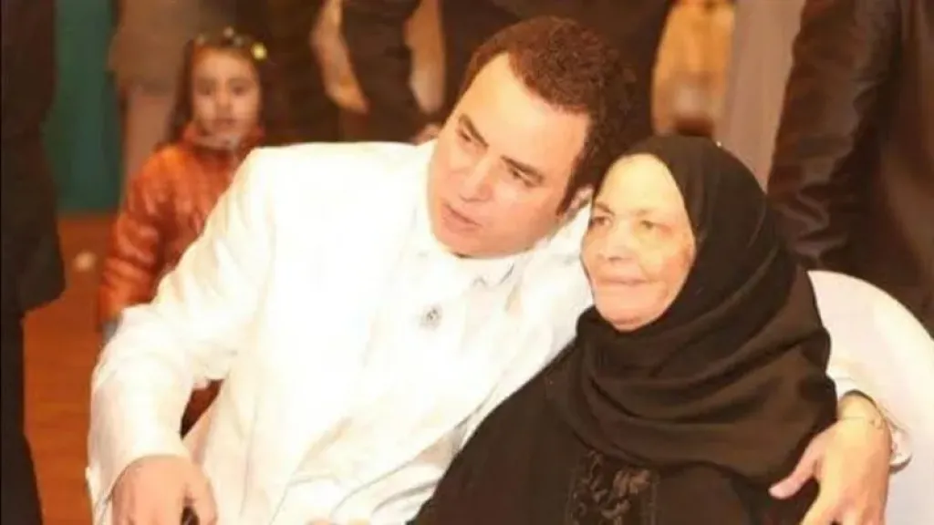 صبحي خليل يستقبل عزاء والدته في مسجد الحامدية الشاذلية... اليوم