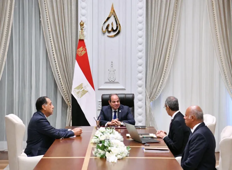 توجيهات عاجلة من الرئيس السيسي بشأن شبكات الاتصالات