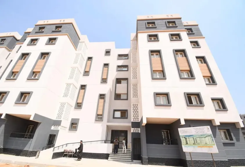 الإسكان تتابع موقف تنفيذ 4761 وحدة سكنية ضمن المبادرة الرئاسية «سكن لكل المصريين» بالعاشر من رمضان