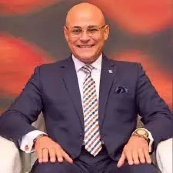 الدكتور ماجد عبدالعظيم 