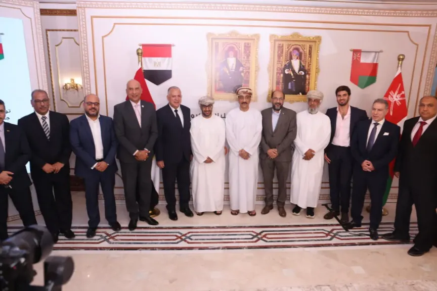سفير عُمان بالقاهرة يرعى توقيع اتفاقية شراكة عُمانية مصرية في الأنشطة الصناعية