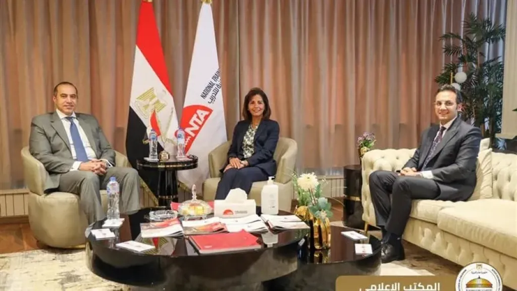 وزير الشئون النيابية يناقش سبل تعزيز التعاون مع الأكاديمية الوطنية للتدريب
