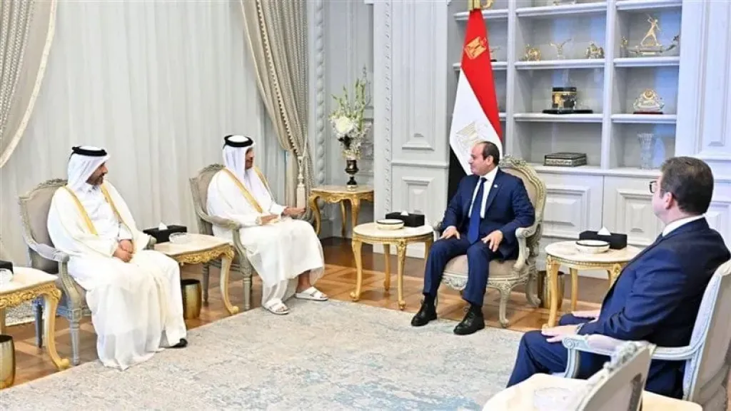 السيسي يستقبل رئيس وزراء قطر: إقامة الدولة الفلسطينية المستقلة أساس السلام في الشرق الأوسط