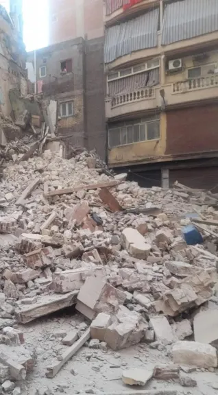 حى الجمرك بالإسكندرية: العقار المنهار صدر له قرار هدم منذ 15 عاما
