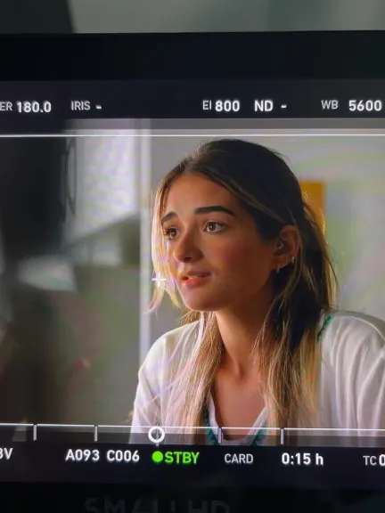 ملك زاهر تعلق على دورها في مسلسل”أزمة ثقة”