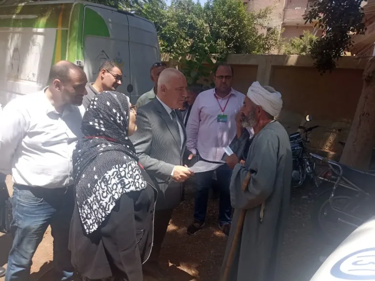 خدمات صحية متكاملة لأهالي دملو.. قافلة مجانية تكشف على 650 مواطناً في يوم واحد