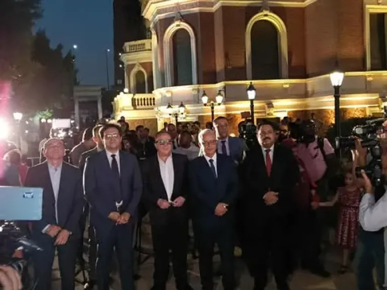 بحضور وزير الثقافة.. إفتتاح معرض” صوت مصر ”  ام كلثوم بمجمع الفنون