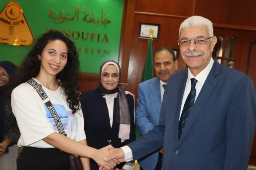 رئيس جامعة المنوفية يستقبل طلاب من الجامعات العربية والأجنبية للتدريب بالمستشفيات الجامعية ضمن برنامج التبادل الطلابي