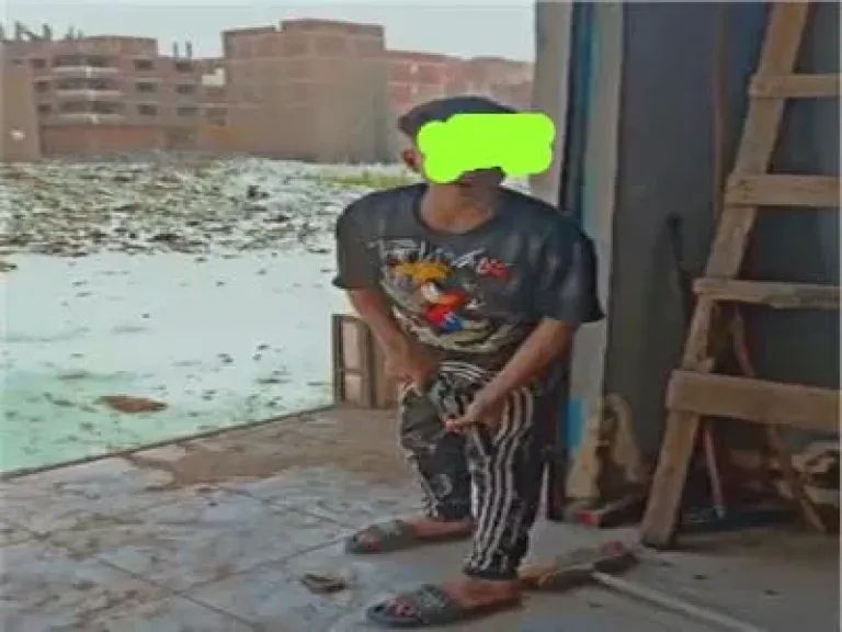 ”جريمة مفاجئة بسبب هاتف”... حبس طالب ”غيبوبة” لشروعه بقتل صديقة بشبرا الخيمة