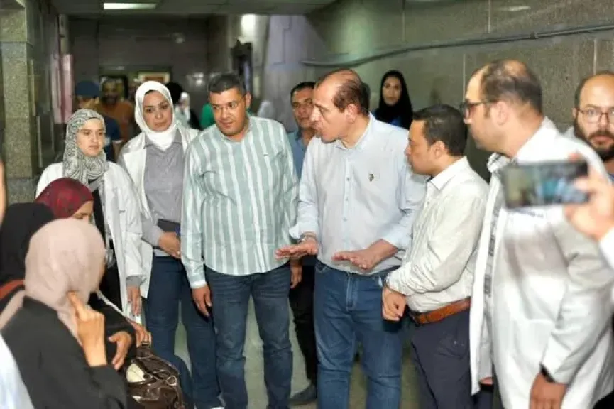 ‎خلال جولة مفاجئة بدمياط.. نائب وزير الصحة يوجه بتخصيص فريق لتيسير الخدمات ومتابعة شكاوى المواطنين