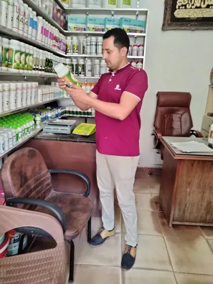 زراعة البحيرة تضبط 397 عبوة مبيدات ونخصبات غير مسجلة في إدكو ورشيد