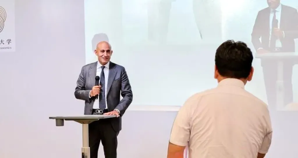 وزير التعليم يُلقي محاضرة بجامعة اليابان للاقتصاد حول مستقبل التعليم الرقمي