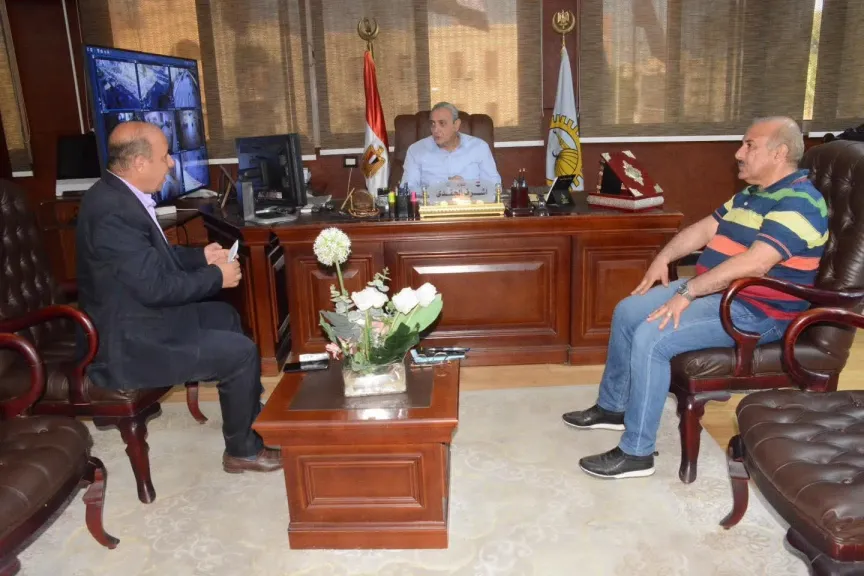 اجتماع حاسم بالغربية لمتابعة حملات إزالة المعاطن المخالفة بقرى زفتى وسمنود.. والمحافظ: لا تفريط في شبر من الأرض الزراعية