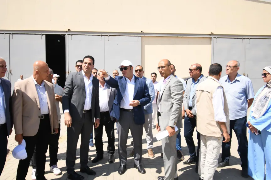 وزير الإسكان