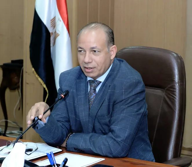 د. شريف خاطر يعلن صدور القرار الوزاري باعتماد برنامج بكالوريوس الصيدلة ”فارم دي المنصورة