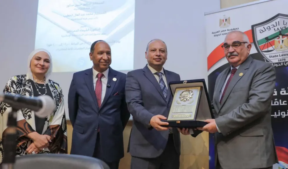 ندوة بمكتبة الإسكندرية لتدشين كتاب ”قضايا الدولة.. صفحات من نور”