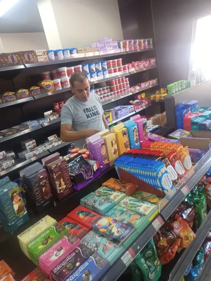 في 8 أيام.. إغلاق 104 منشأة غذائية بالمنوفية وإعدام 6725 كيلو أغذية فاسدة