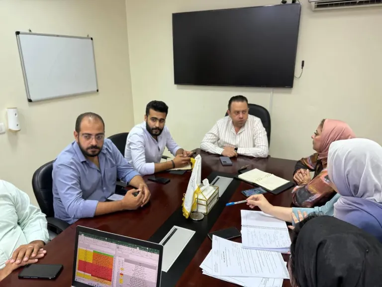 اجتماع رئيس الإقليم الدورى لمتابعة سير العمل بالمنشآت الصحية بجنوب سيناء