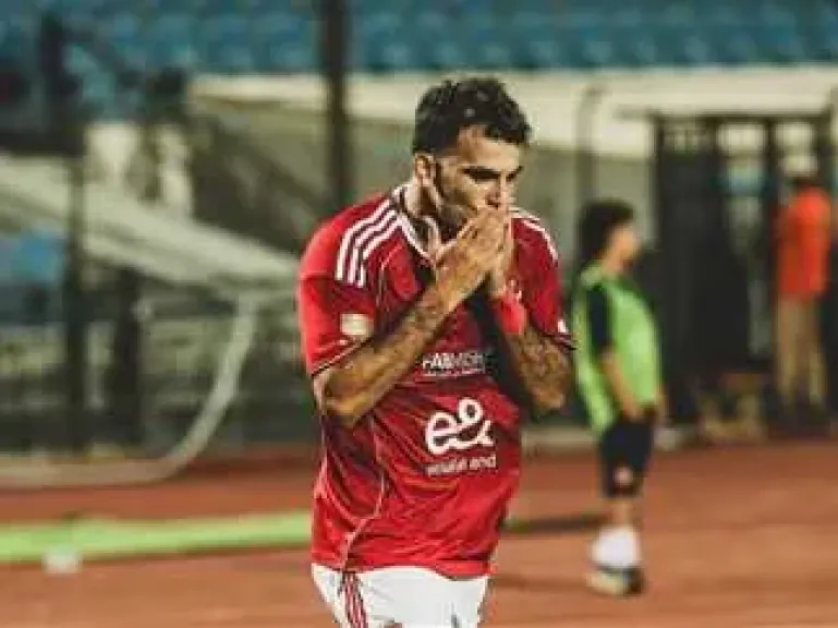 رضا عبدالعال يفتح النار على لاعبي الأهلي.. مبطلين وزيزو أكبر مقلب